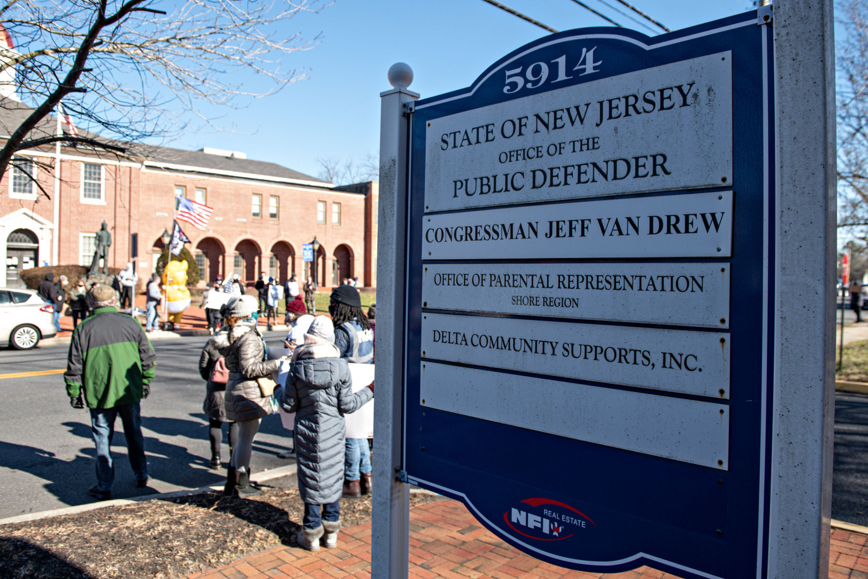 011021_nws_vandrewprotest